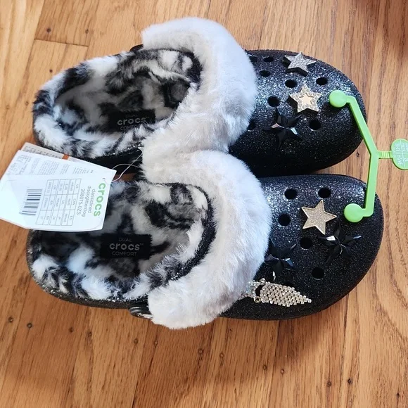 NWT Crocs Black and White Disco Glitter Fuzzy Clogs M6/W8 - Picture 4 of 6
